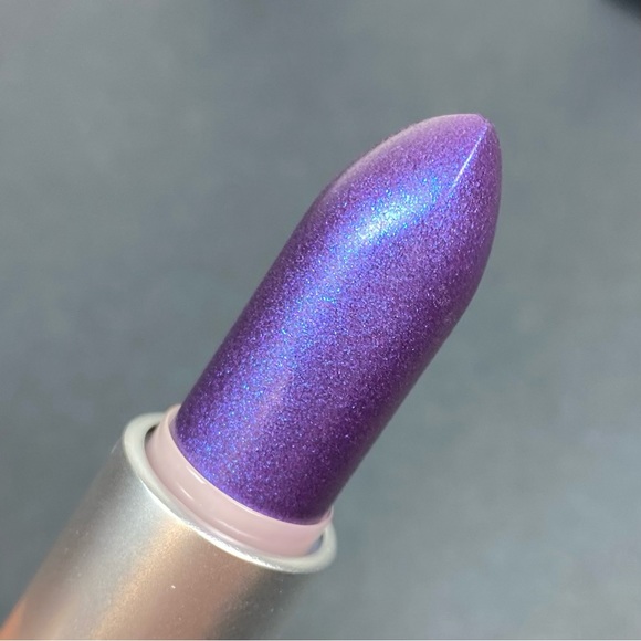 MAC Cosmetics Metallic Lipstick Royal Hour - Picture 6 of 6